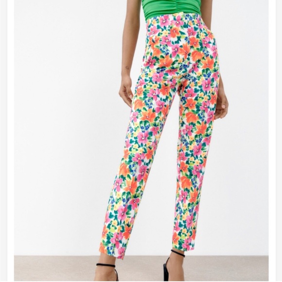 Zara High Waisted Floral Pants Size M Multicolor Ankle Length 1478/932/330 - Picture 1 of 15